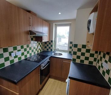 Crwys Road, Cardiff - Photo 2