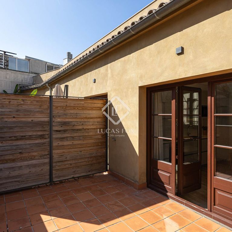 2 bedroom luxury penthouse for rent in Gothic Quarter, Spain - Photo 1