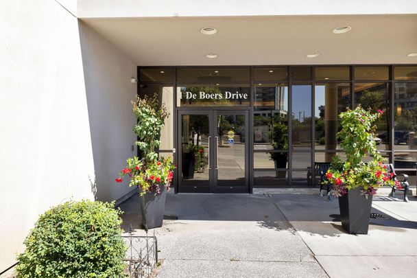 For Lease - 1 De Boers Drive Unit# 801, Toronto, Ontario - Photo 1