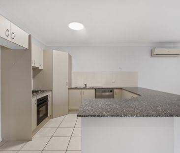 Four Bedroom Townhouse in Coomera! - Photo 5