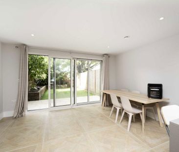 4 bedroom terraced house to rent - Photo 5