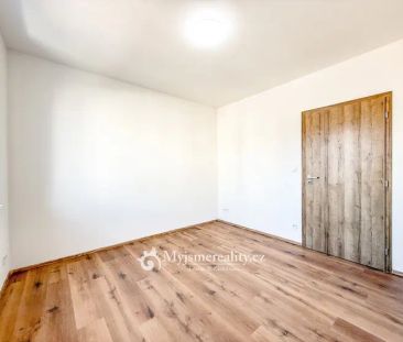 Pronájem novostavby bytu 2+kk s balkonem a parkovacím státním, 48 m - Photo 6