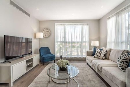 Westferry Circus, Canary Wharf, London, E14 - Photo 5