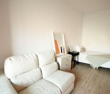 Carrer d'Aribau, Barcelona, Catalonia 08036 - Photo 3