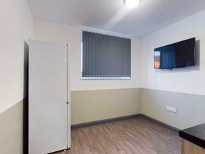 Borough Road, Middlesbrough - Photo 2