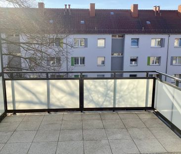 Schicke 3-Zimmer-Wohnung mit XXL-Balkon - Photo 2