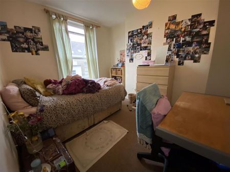 6 bedroom terraced house to rent - Photo 5