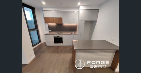 1 Bedroom, 1 Bathroom Apartment With Balcony Walking Distance To South Melbourne Market - Photo 5