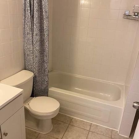 Appartement à louer – Portdemer 99-101 Place Charles-Lemoyne - Photo 4