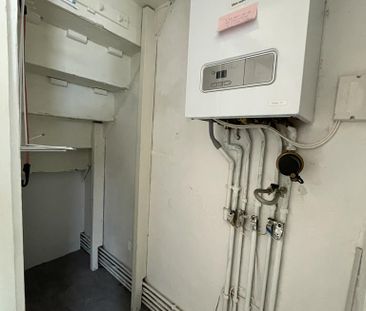 2 bedroom end of terrace house to rent - Photo 5