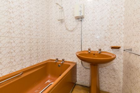 Newman Avenue, Springfield, WN6 7RE - Photo 2