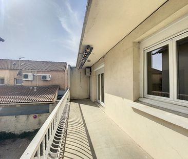Avignon : Appartement T3 récent et climatisé avec balcon et parking, - Photo 3