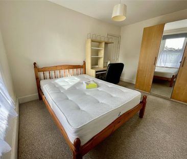 4 bedroom detached house to rent - Photo 4