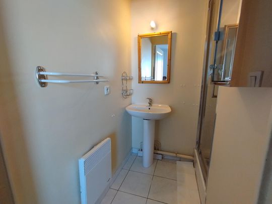 Appartement 4 pièces 92m2 MARSEILLE 8EME 1 400 euros - Photo 1