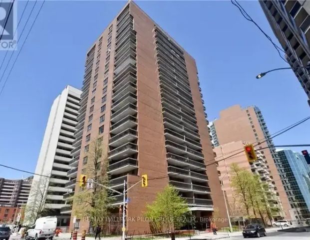 1504 - 475 LAURIER AVENUE W | 1504 - 475 LAURIER AVENUE W, Ottawa - Photo 1