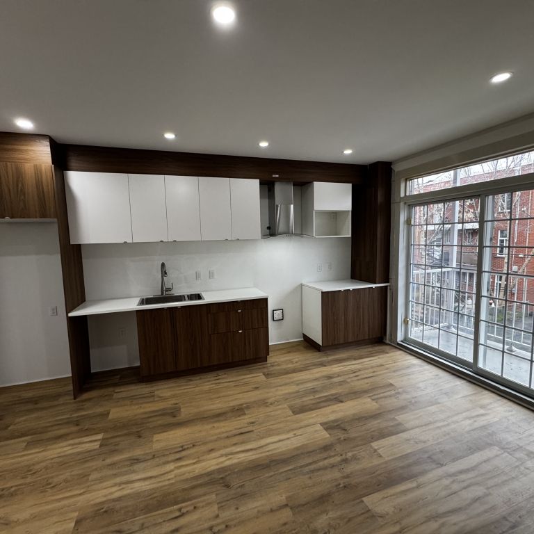 A Louer Appartement 5 1/2 - Photo 1