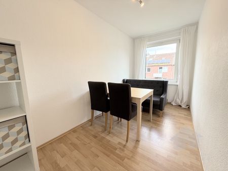 WG Zimmer in Elmshorn in 2 er WG STUDENTEN BUTZEN ab 01.04.2026 frei - Photo 4