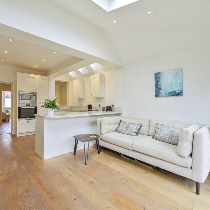 4 bedroom house to rent - Photo 1