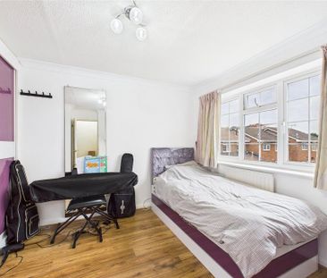 3 bedroom end of terrace house to rent - Photo 1