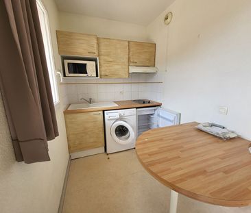 Location Appartement 1 pièce 24m² - Photo 2