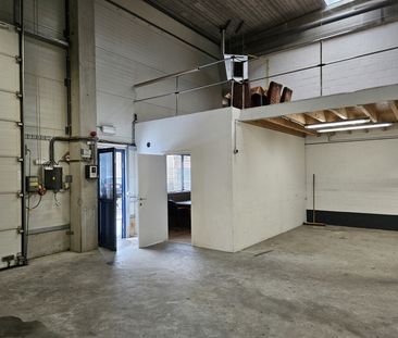 Ruime bedrijfsruimte van ca. 220m² te Turnhout - Photo 1