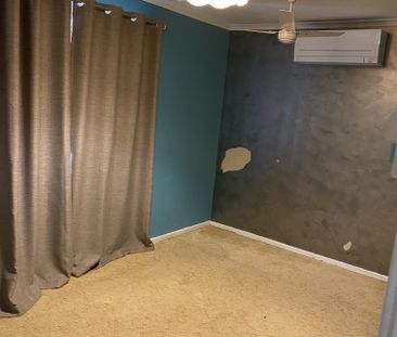 4 x 1 Brick and Tile Home - Photo 5