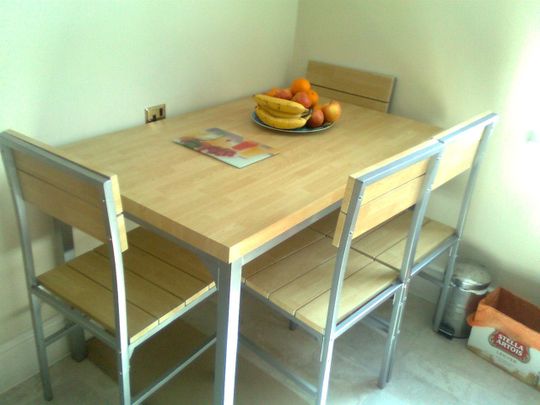 Room in a Shared Flat, Ashford Road, NW2 - Photo 1