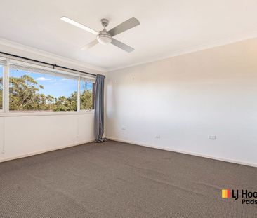 Spacious Two-Bedroom Townhouse in Peaceful, Convenient Location - Photo 3