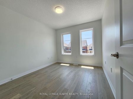 For Lease - 61 Copperhill Heights, Barrie, Ontario - Photo 4