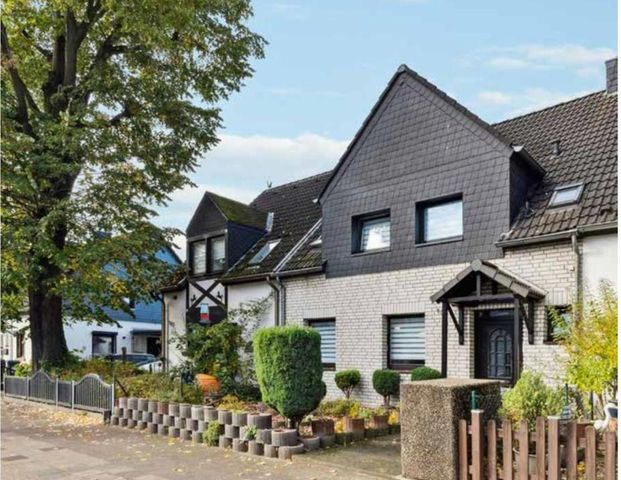 Großzügige 95 m² Wohnung mit Terrasse in Düsseldorf - Photo 1