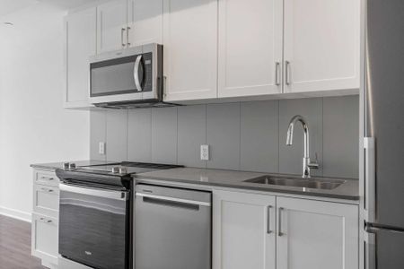 For Lease - 681 Yonge Street Unit# 303, Barrie, Ontario - Photo 2