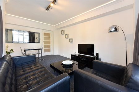 1 bedroom flat with 1 reception and 1 bathroom in Portsea Place, W2 - Photo 2