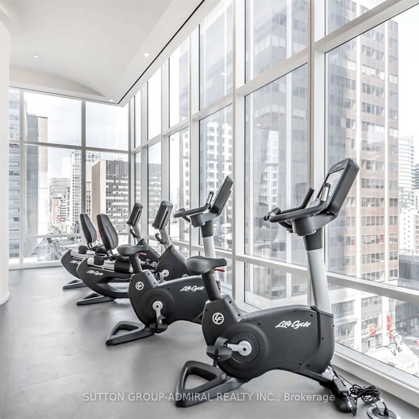 For Lease - 1 Bloor Street Unit# 1012, Toronto, Ontario - Photo 1