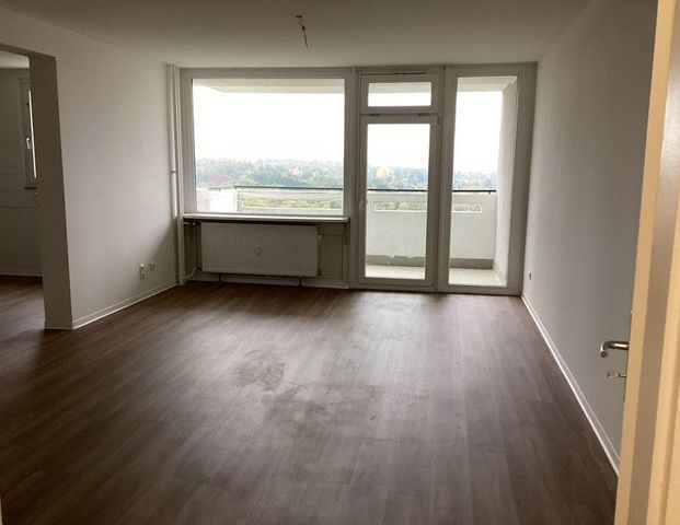 Tolle Aussicht: Helle großzügige 3-Zimmerwohnung - Photo 1