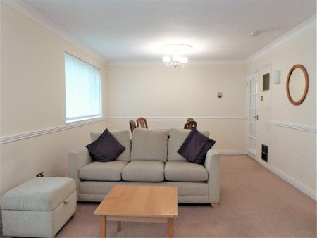 2 bedroom flat to rent - Photo 4