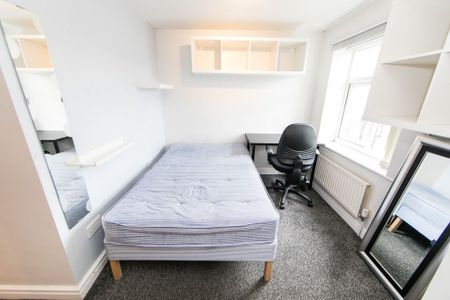 Trelawn Crescent, Headingley, Leeds - Photo 5