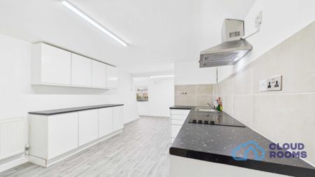 RM4 Fore Street | Edmonton | London | N18 2XA - Photo 5