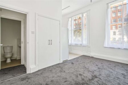 Raised ground floor studio flat in a great location - Photo 2