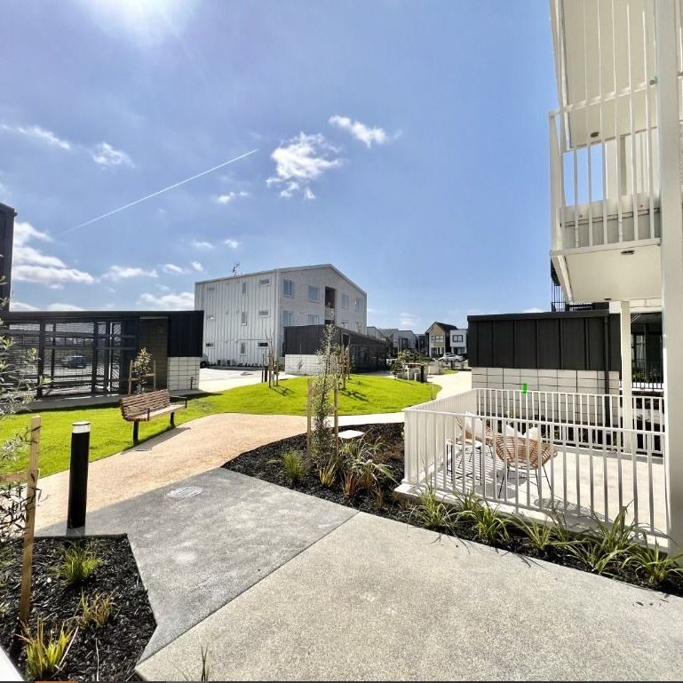 2/6 Glidepath Road Hobsonville Point - Photo 1