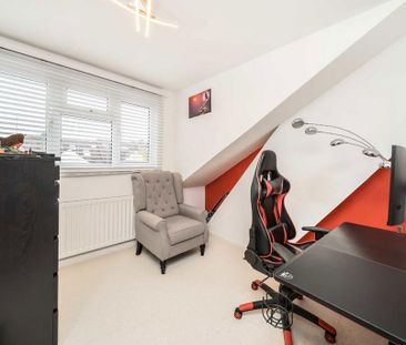 3 bedroom terraced house to rent - Photo 5