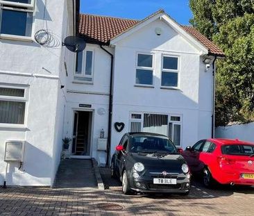 Worle, BS22 - Photo 6