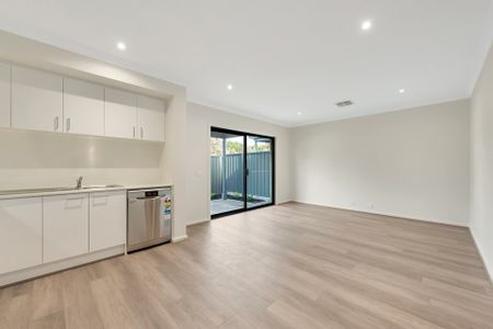 Modern Two-Bedroom New Build in Sought-After Golden Grove - Photo 2
