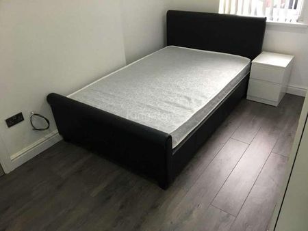 Treorky Street, Cardiff, CF24 - Photo 3