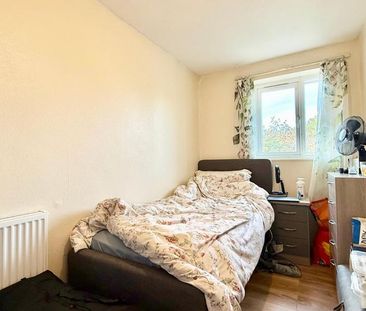 4 bedroom terraced house to rent - Photo 4