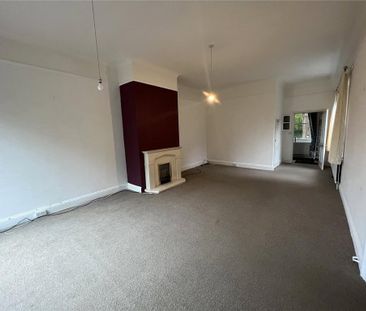 2 bedroom end of terrace house to rent - Photo 4