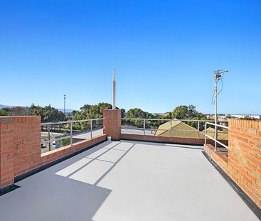 “Unique rooftop studio apartment” - Photo 6