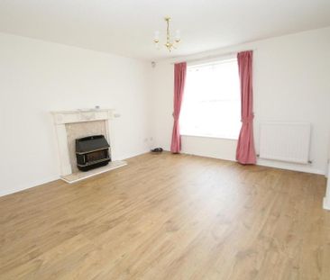 3 bedroom detached house to rent - Photo 2