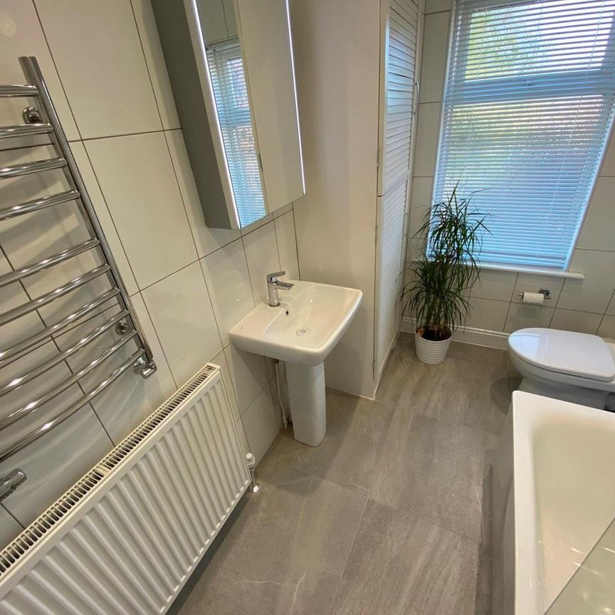 2 Bed Terraced House, Tyndale Street, LE3 - Photo 1