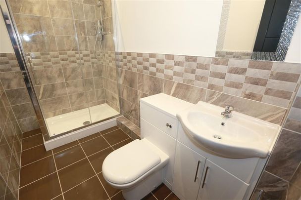 High Street, KIDDERMINSTER - Photo 1