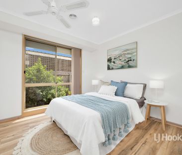 15 Cassowary Avenue, Werribee VIC, Belconnen - Photo 3